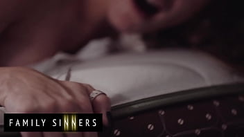 Steamy Stepdaughter Seduction: A Sloppy, Cum-drenched Affair With Her Forbidden Stepdad