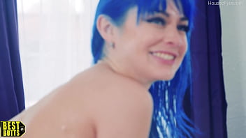Jewelz Blu’s Bouncy Bubble Booty Gets Pounded For Massive Backshot Creampies