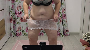 Thick Juicy Pawg Bounces And Jiggles In Various Panties Right Up Close To The Cam, Curvy Milf Proudly Displays Her Full Figure In Steamy Home Fetish Show