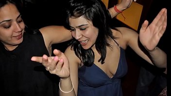 Desi Girl Showing It All In This Steamy Mp4